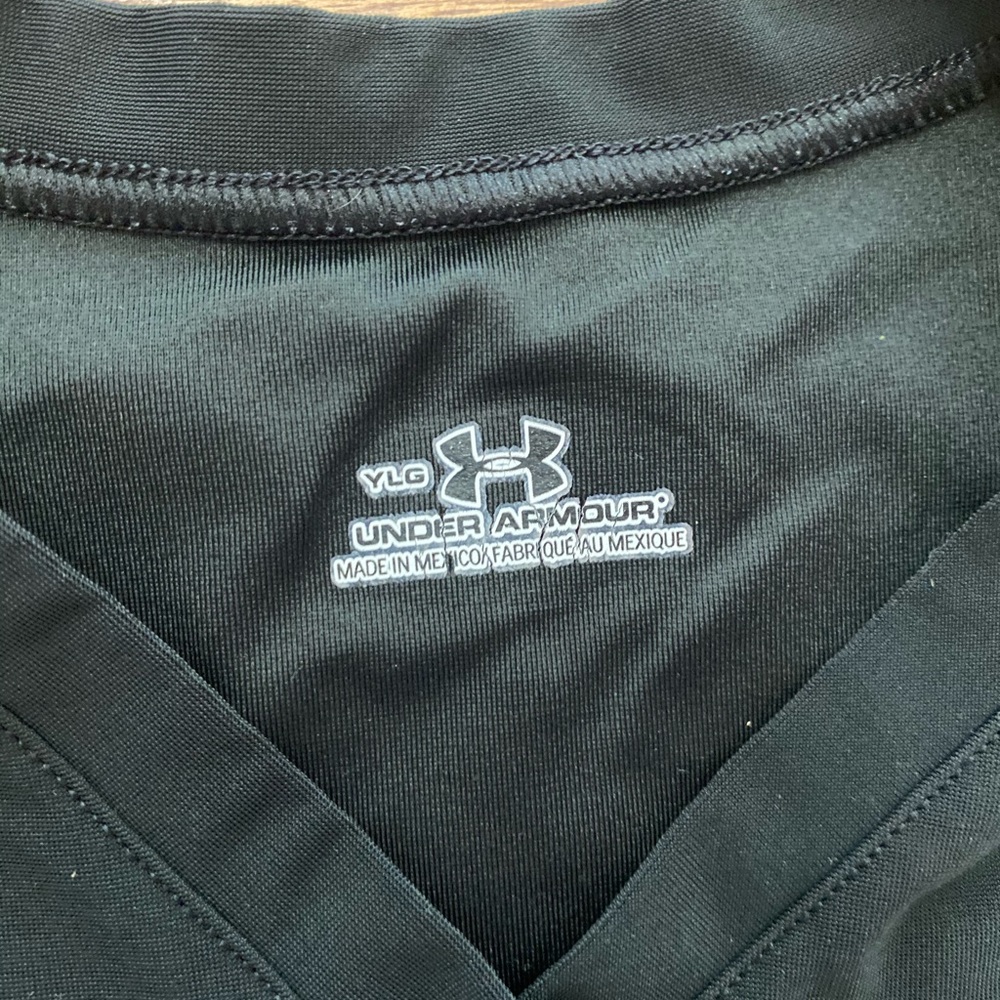 Under Armour. Youth large.